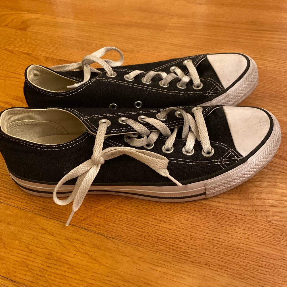 Black converse